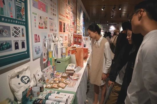 上海立達(dá)學(xué)院藝術(shù)設(shè)計學(xué)院2024屆畢業(yè)展 廣告制作專業(yè)作品展，創(chuàng)意與視覺的盛宴